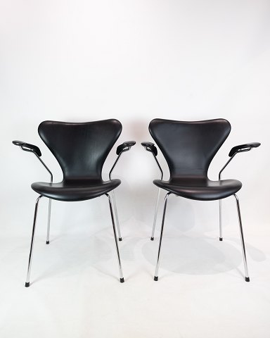 Syverstol med armlæn - Model 3207 - Sort Læder - Arne Jacobsen & Fritz Hansen
Flot stand
