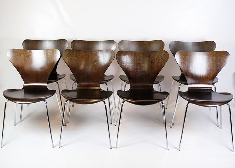 Sæt Af 8 Spisebordsstole - Model 3107 - Syver Stol - Mørkt Eg - Arne Jacobsen - 
Fritz Hansen - 1990erne
Flot stand

