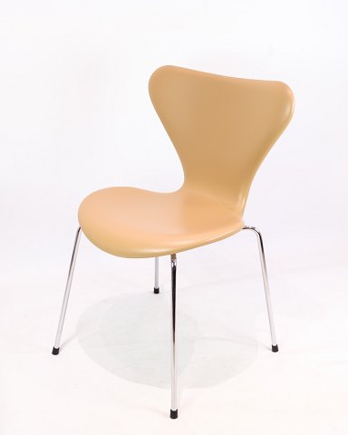 Seven Chair - Dining Chair - Model 3107 - Cream Colored Elegance Leather - Arne 
Jacobsen - Fritz Hansen
Excellent condition
