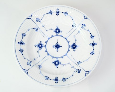 Dinner Plate – Blue Fluted – Royal Copenhagen – No. 1/175 – before 1923
Great condition
