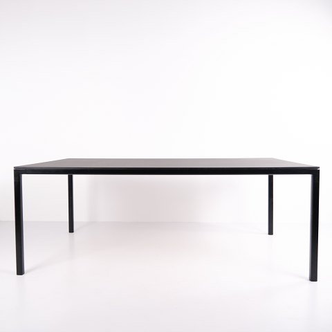HAY T12 Dining Table – Black Linoleum – Black Aluminium Frame
Great condition
