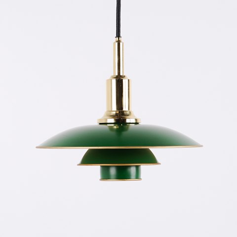 Poul Henningsen Pendelleuchte Modell PH 3/2 Jubiläumsausgabe mit Grünen Metallschirmen für Louis Poulsen