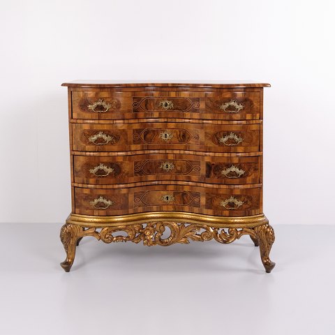 Antike Barock Kommode Mit 4 Schubladen Aus Poliertem Nussbaum Mit Intarsien Und Messinggriffen Aus Den 1760er Jahren