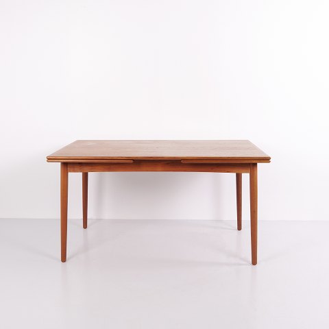 Teak Esstisch mit Auszug und 2 Ausziehplatten aus den 1950er–60er Jahren