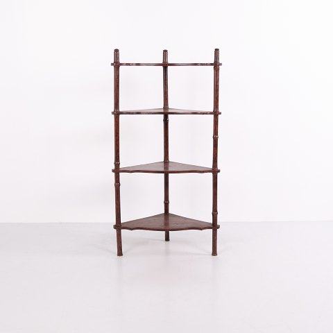 Antikes Eckregal / Etagere aus Holz mit 4 Ablagen und Gedrechselten Säulen