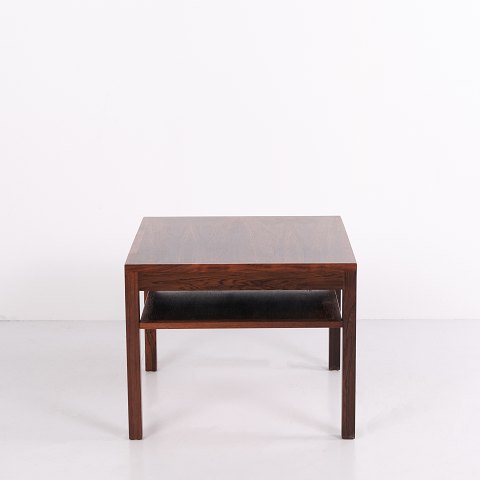 Beistelltisch / Couchtisch aus Palisander mit Ablage aus den 1960er Jahren