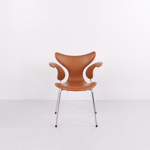 Arne Jacobsen Lilie 3208 Armlehnstuhl für Fritz Hansen 1970
