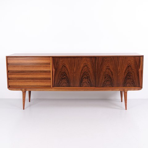 Gunni Omann Sideboard Modell 18 aus Palisander für Omann Jun. Møbelfabrik 1960er Jahre