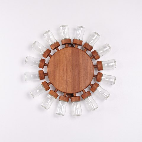 Digsmed Gewürzrad aus Teak und Glas mit 18 Gläsern Dänemark ca. Anfang 1960er Jahre Ø50 cm