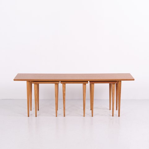 Kurt Østervig Satz Satztische aus Eiche und Teak 1960er Jahre