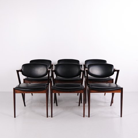 Set aus 6 Kai Kristiansen Esszimmerstühlen Modell 42 aus Palisander mit Schwarzem Elegance Leder