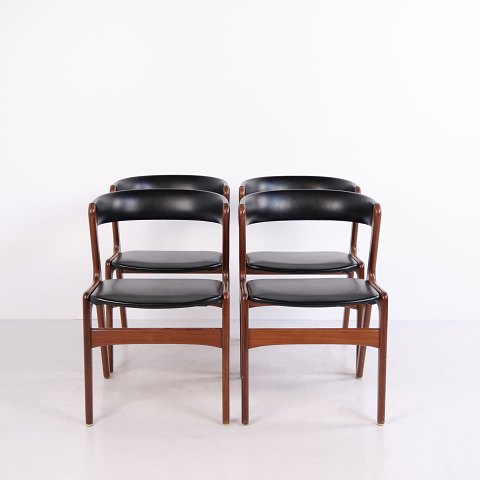Satz von Vier Modell 68 Esszimmerstühlen aus Teak und Schwarzem Leder Anderstrup Møbelfabrik 1960er Jahre