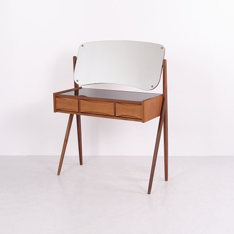 Frisiertisch aus Teak mit Schwarzer Glasplatte Ølholm Møbelfabrik 1960er Jahre Arne Vodder Zugeschrieben