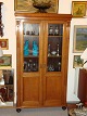 Bookcase in mahogany year 1890 in good condition Height: 171 cm, width 94 cm, depth 35 cm 5000 m2 showroom