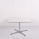 Couchtisch von Arne Jacobsen und Piet Hein mit weißer Laminatplatte und Stahlkante für Fritz Hansen