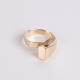 Ole Lynggaard Ring aus 14 Karat Gold mit quadratischer Ringkopfplatte